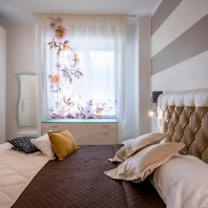 Kalbia Or Renovated, Functional, Intimate And Cagliari
