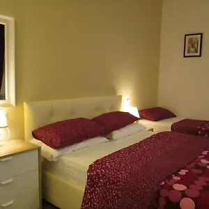 3* Pensión Trevi Elegance
